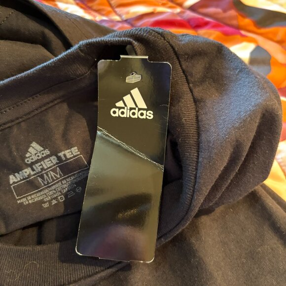 New Set of 2 Men's Adidas Amplifier T Shirts Gray Black Logo M Medium - Picture 7 of 13